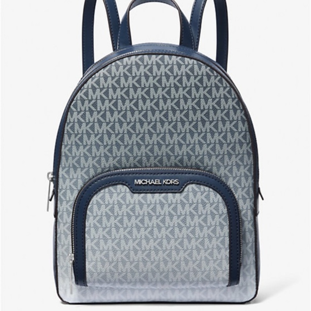 Michael Kors Jaycee Medium Ombré Signature Logo Backpack
Navy
NWT - Picture 1 of 13